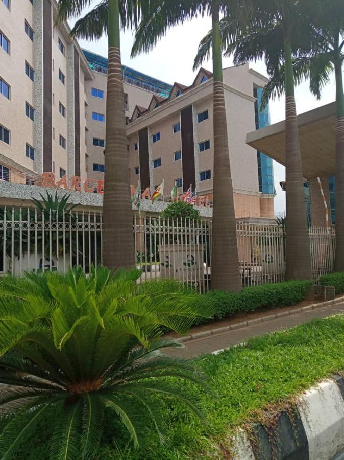 Barcelona Hotels, Abuja Mobushipe Luaran gambar
