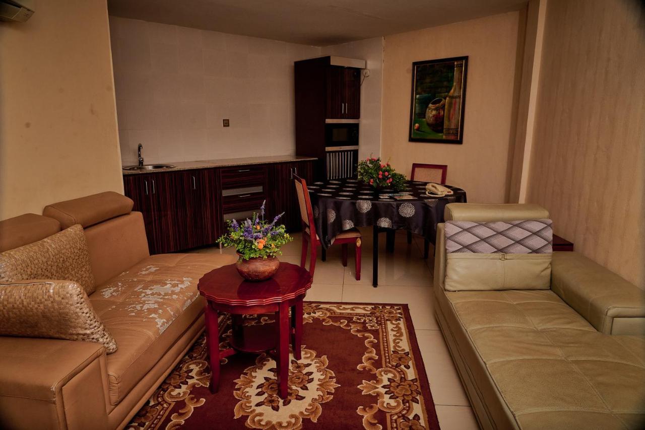 Barcelona Hotels, Abuja Mobushipe Luaran gambar