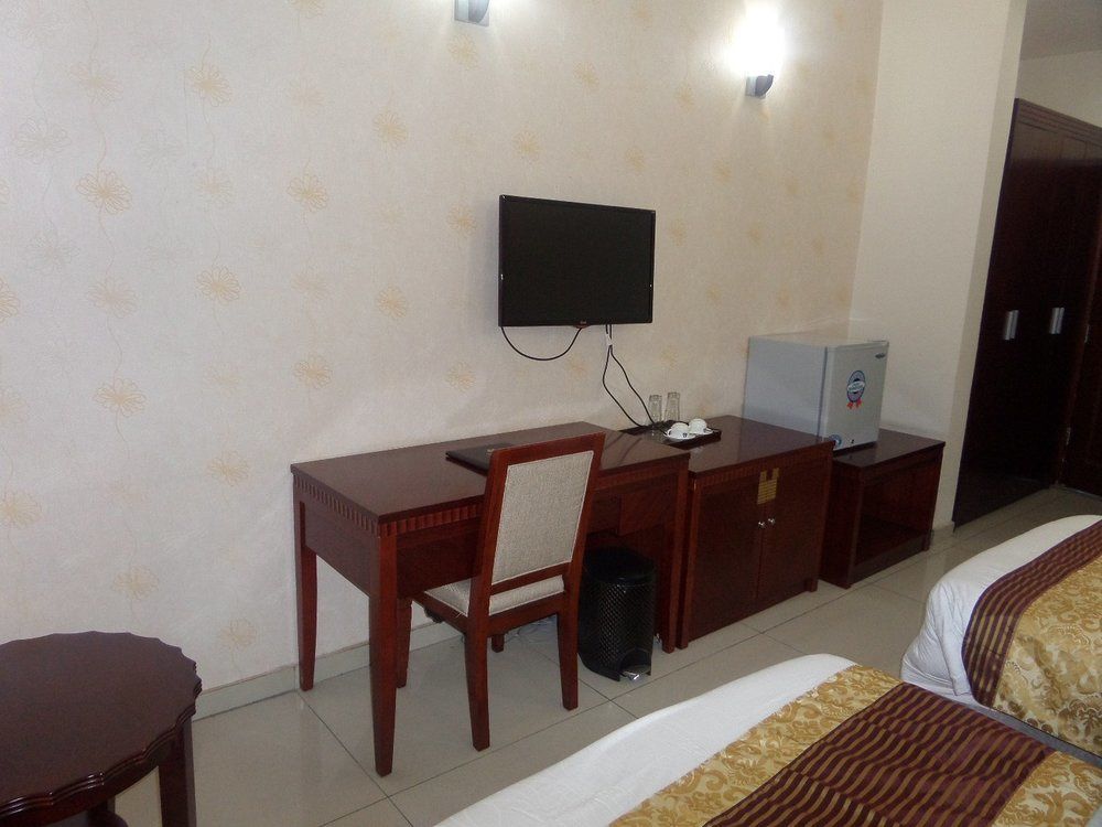 Barcelona Hotels, Abuja Mobushipe Luaran gambar