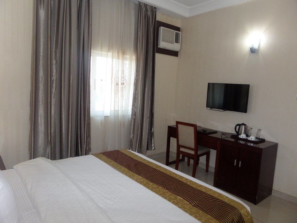 Barcelona Hotels, Abuja Mobushipe Luaran gambar