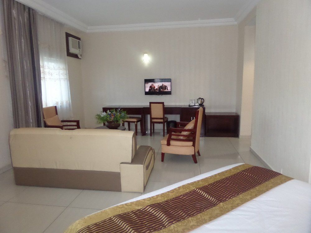 Barcelona Hotels, Abuja Mobushipe Luaran gambar